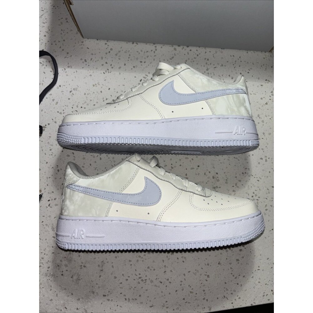 Nike Air Force 1 (GS) Shoes Big Kid’s SZ 7Y Pale Ivory/Grey CT3839-110 - Picture 4 of 8